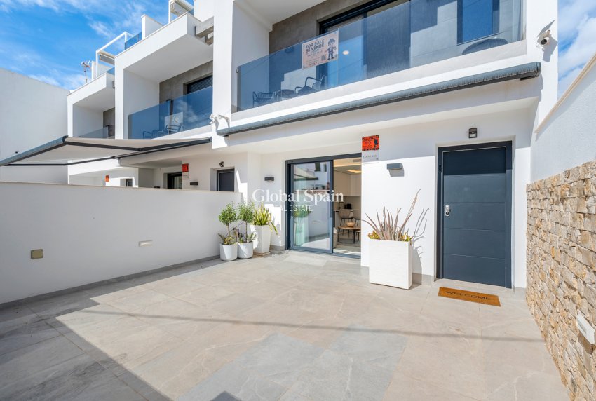 Venta - CASA -
TORRE DE LA HORADADA - Costa Blanca