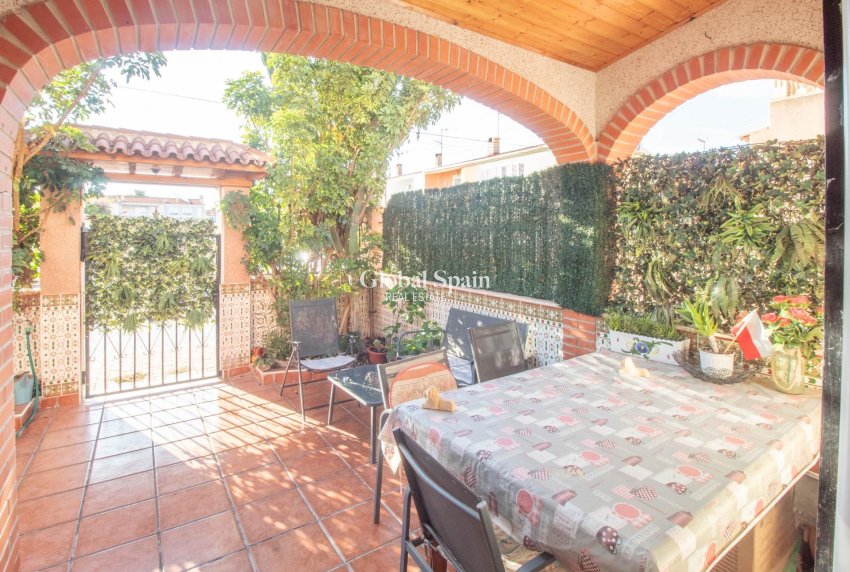 Venta - Casa -
TORREVIEJA - Acequion