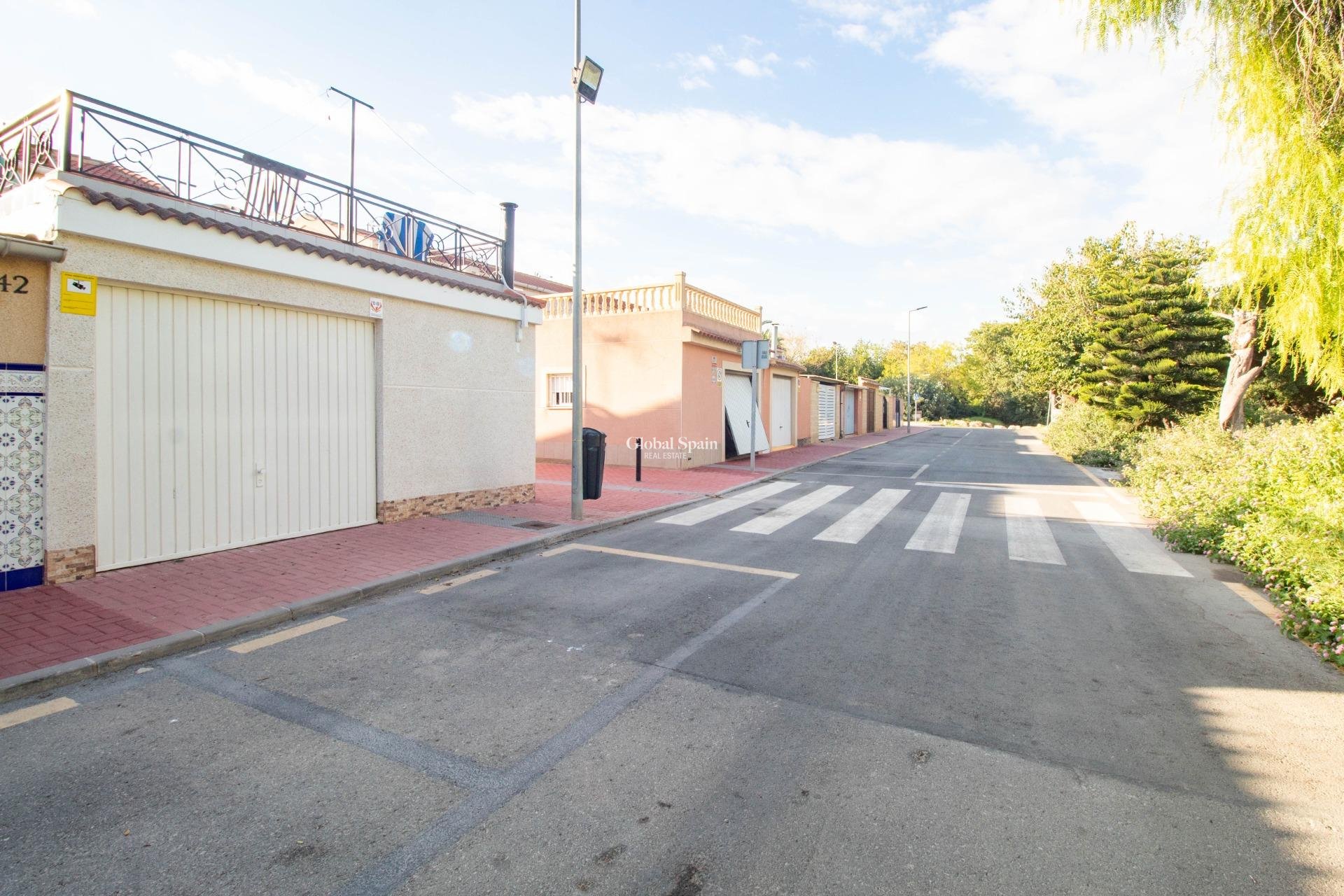 Venta - Casa -
TORREVIEJA - Acequion