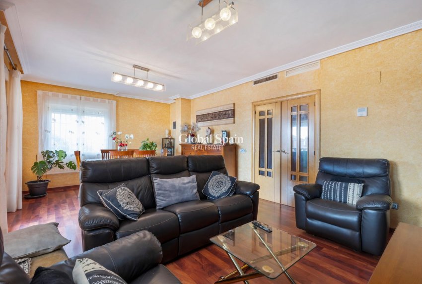 Venta - CASA -
TORREVIEJA - Aguas Nuevas