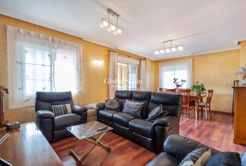 Venta - CASA -
TORREVIEJA - Aguas Nuevas