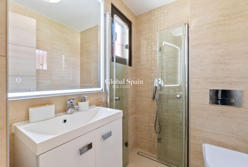 Venta - Casa -
TORREVIEJA - Aguas Nuevas