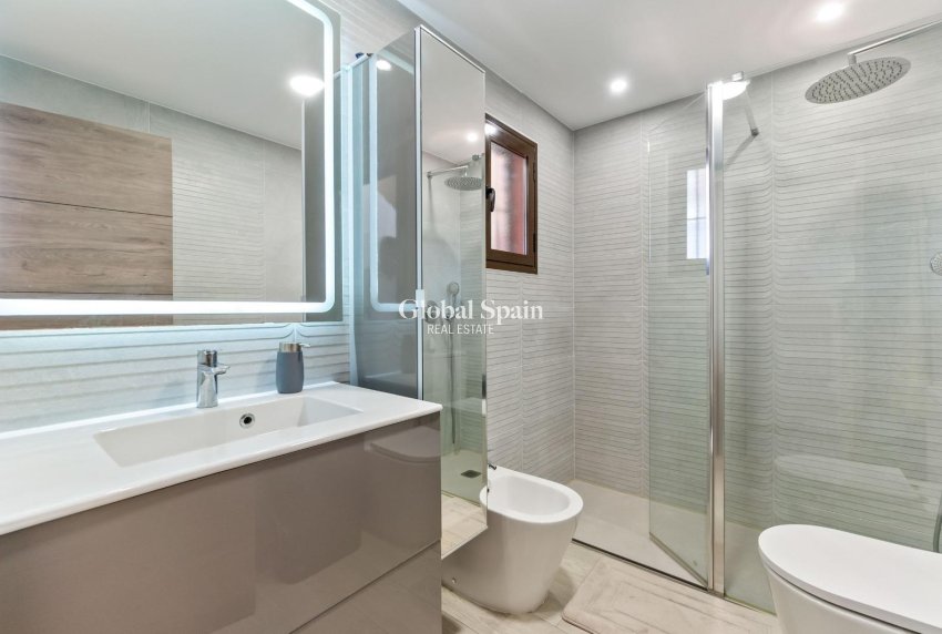 Venta - Casa -
TORREVIEJA - Aguas Nuevas