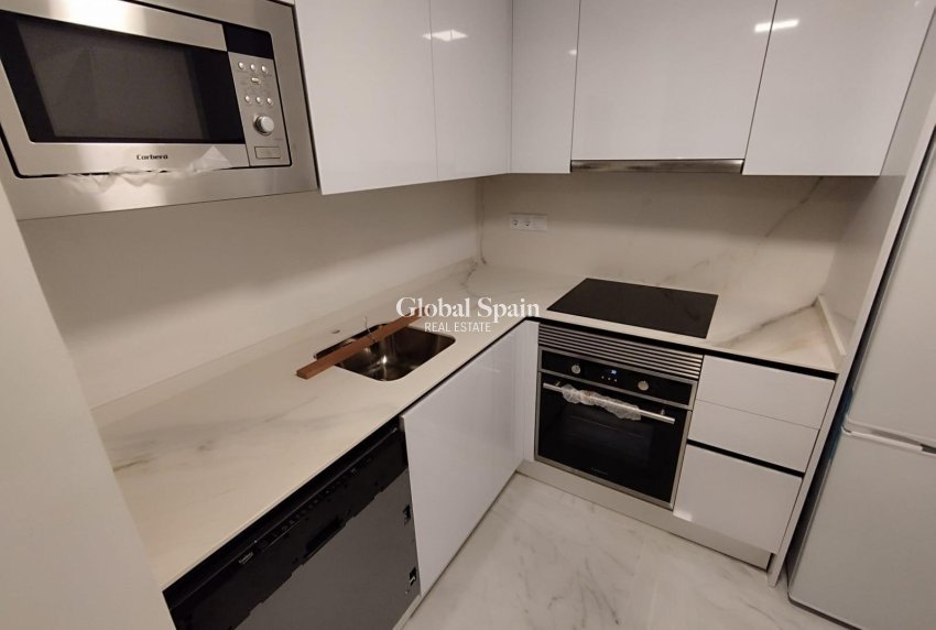 Venta - CASA -
TORREVIEJA - Aguas Nuevas