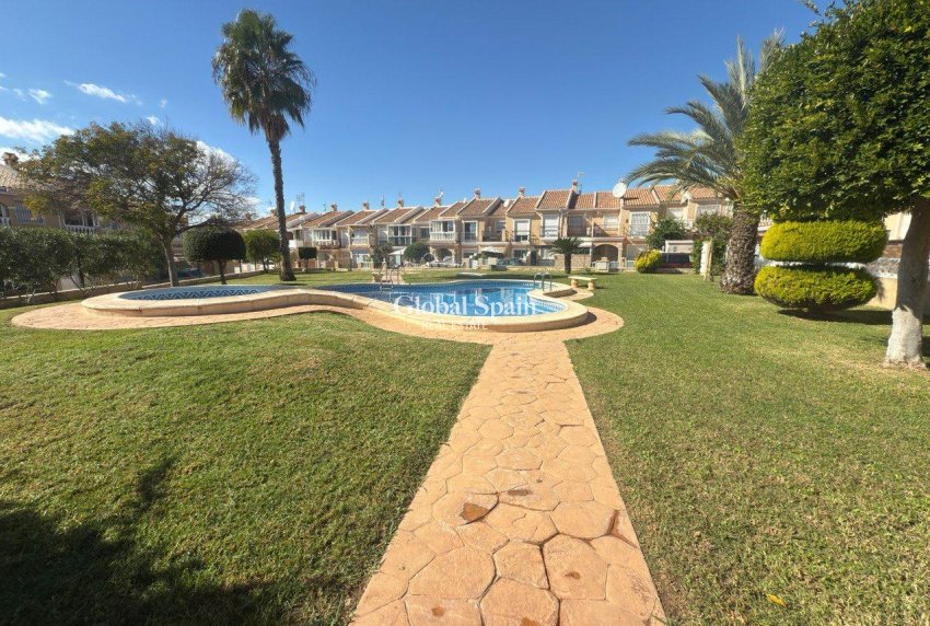 Venta - CASA -
TORREVIEJA - Aguas Nuevas