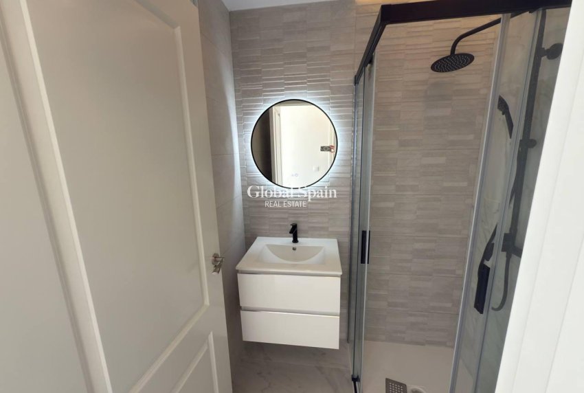 Venta - CASA -
TORREVIEJA - Aguas Nuevas