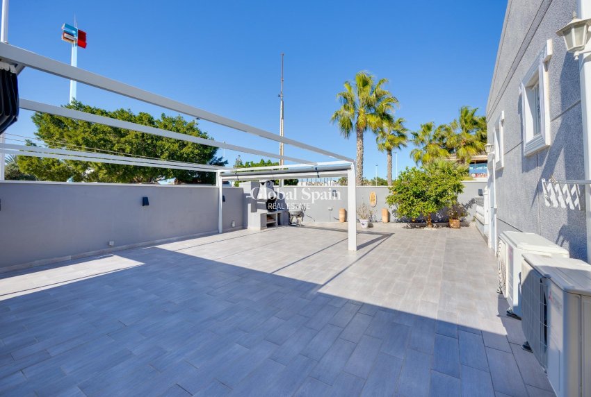 Venta - CASA -
TORREVIEJA - Aguas Nuevas