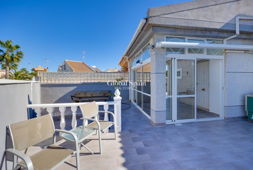 Venta - CASA -
TORREVIEJA - Aguas Nuevas