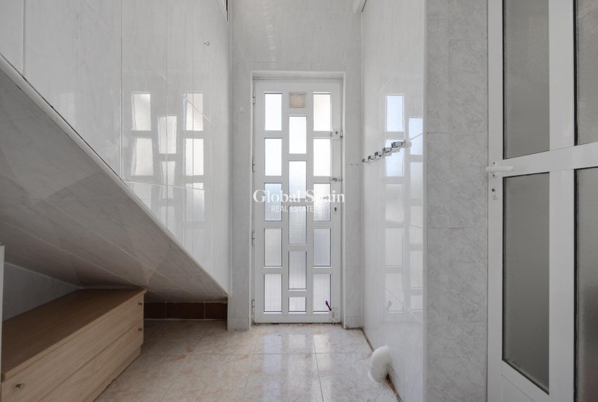 Venta - CASA -
TORREVIEJA - Aguas Nuevas