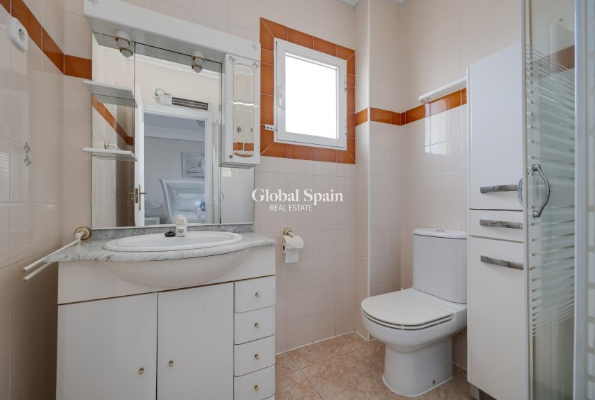 Venta - CASA -
TORREVIEJA - Aguas Nuevas