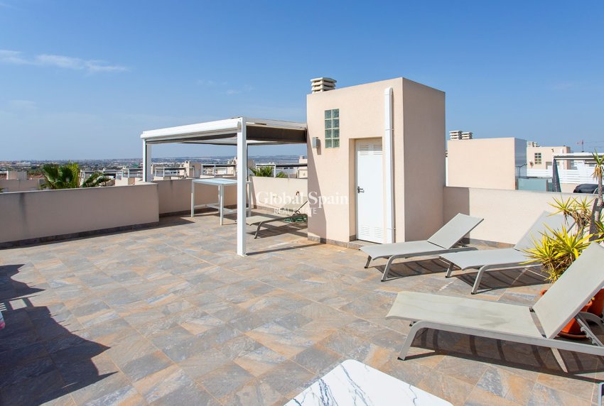 Venta - CASA -
TORREVIEJA - Aguas Nuevas