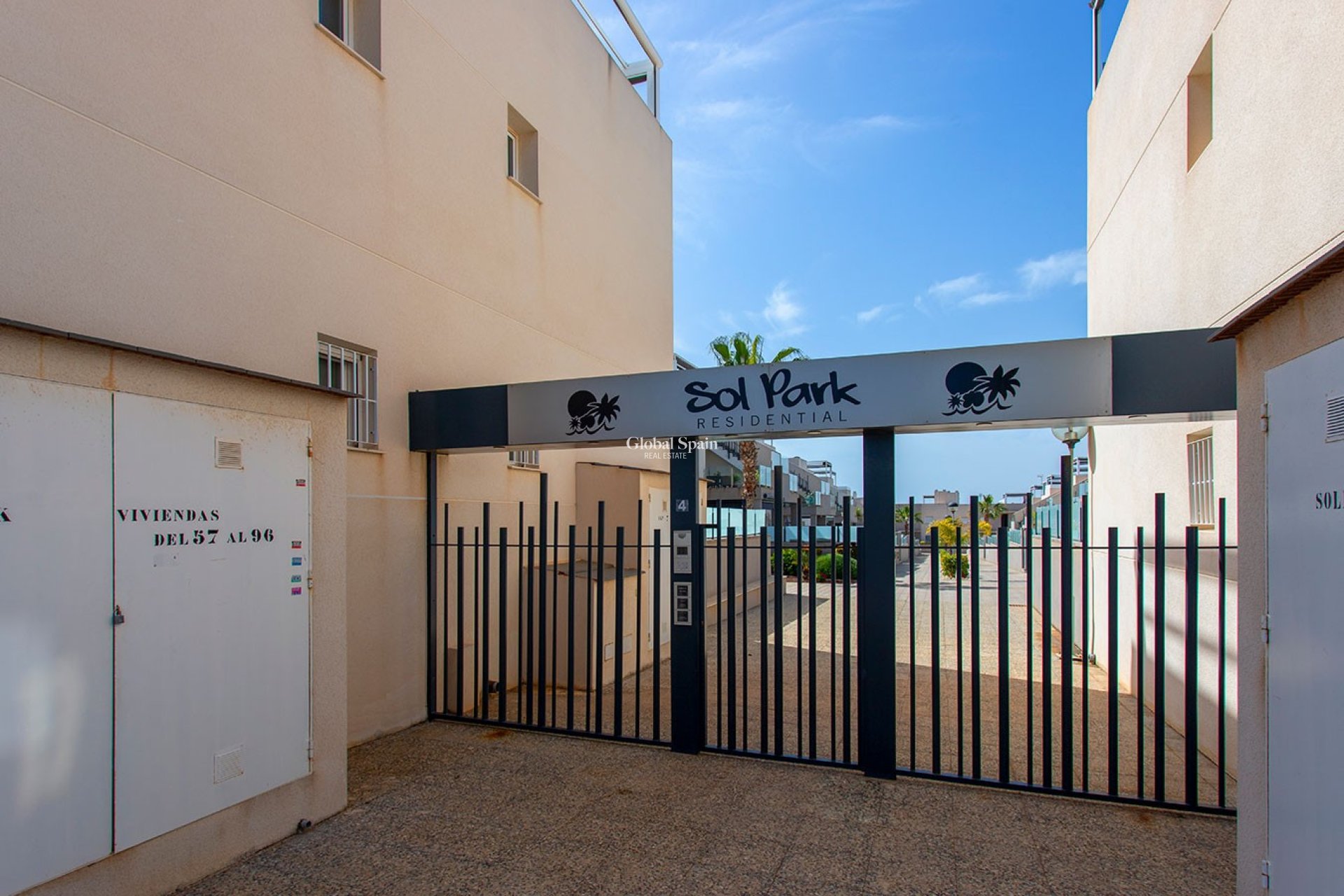 Venta - CASA -
TORREVIEJA - Aguas Nuevas