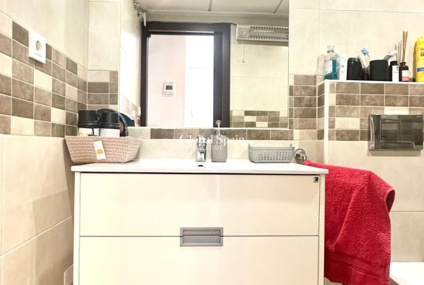 Venta - CASA -
TORREVIEJA - Aguas Nuevas