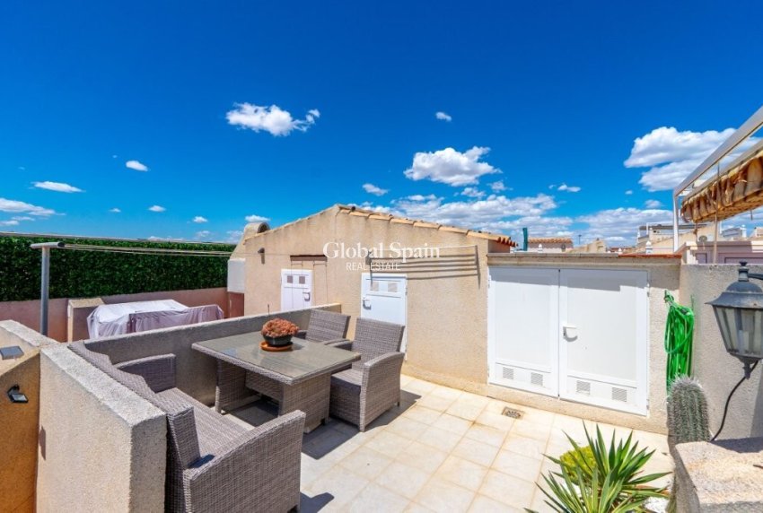 Venta - CASA -
TORREVIEJA - Aguas Nuevas