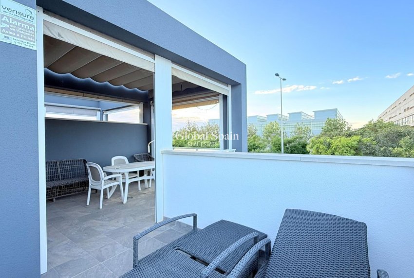 Venta - CASA -
TORREVIEJA - Aguas Nuevas