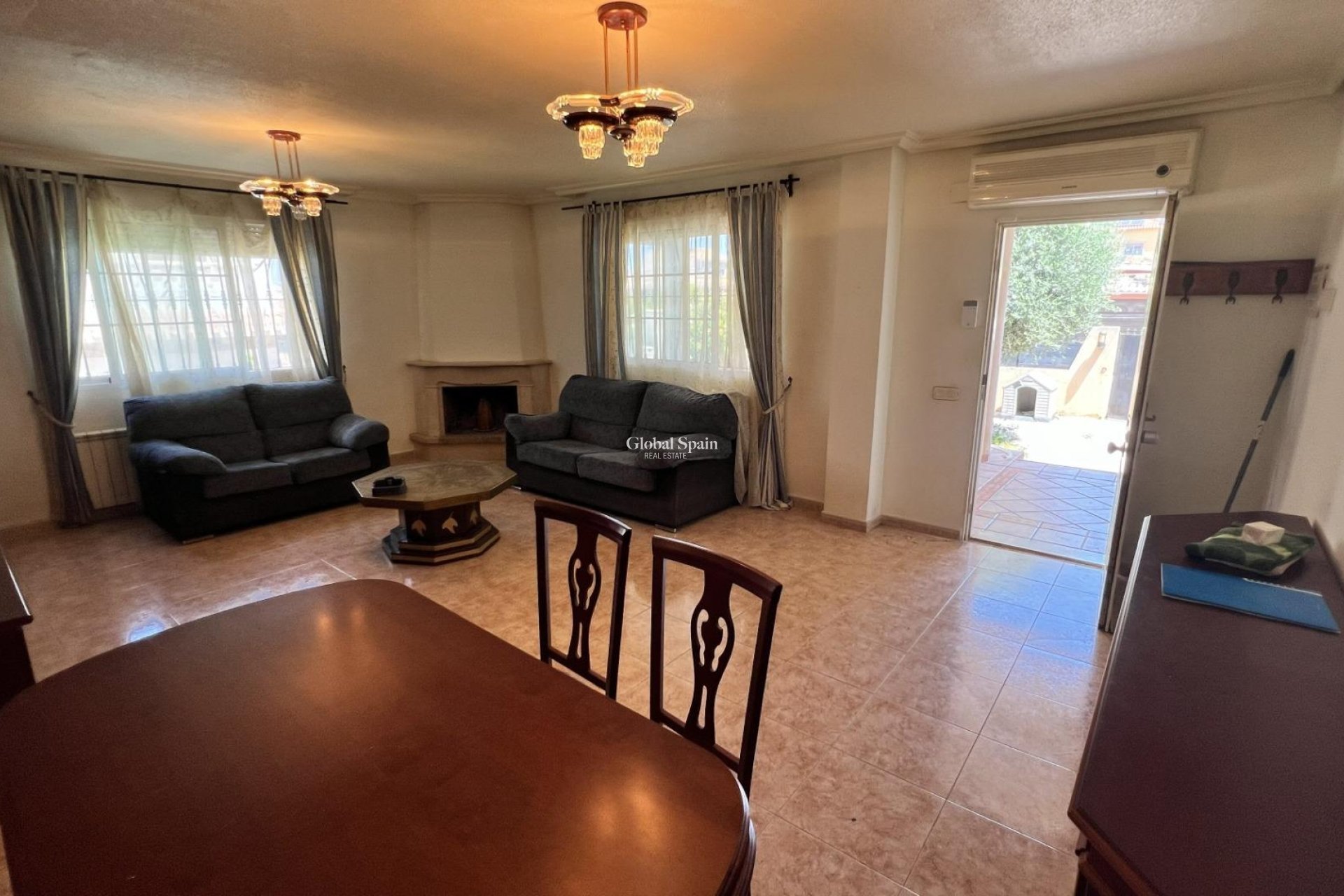 Venta - CASA -
TORREVIEJA - Aguas Nuevas