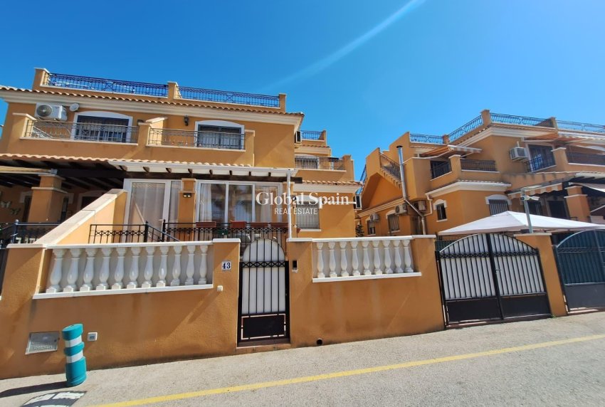 Venta - CASA -
TORREVIEJA - Aguas Nuevas