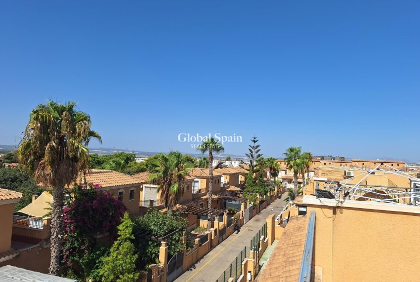 Venta - CASA -
TORREVIEJA - Aguas Nuevas