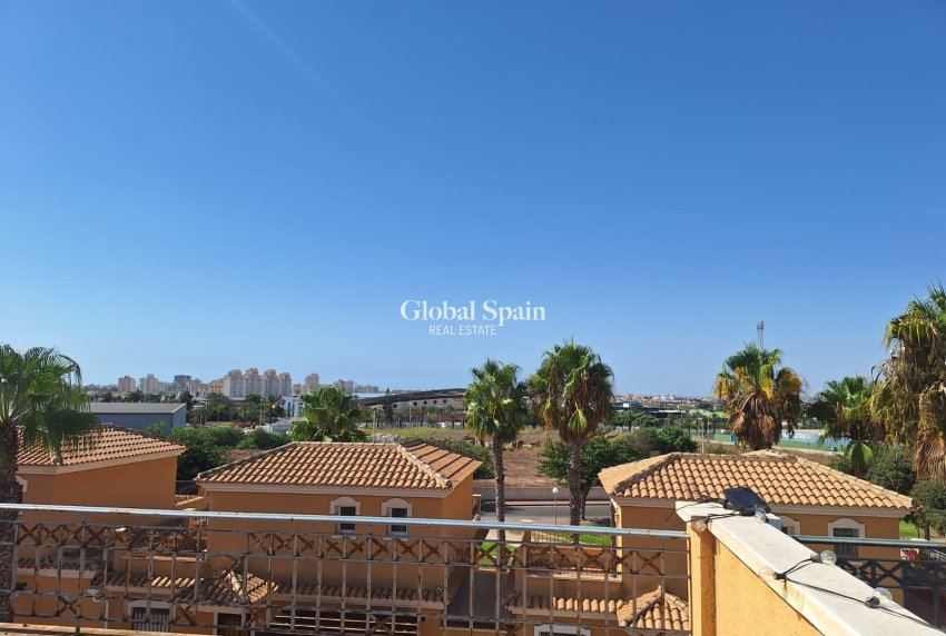 Venta - CASA -
TORREVIEJA - Aguas Nuevas