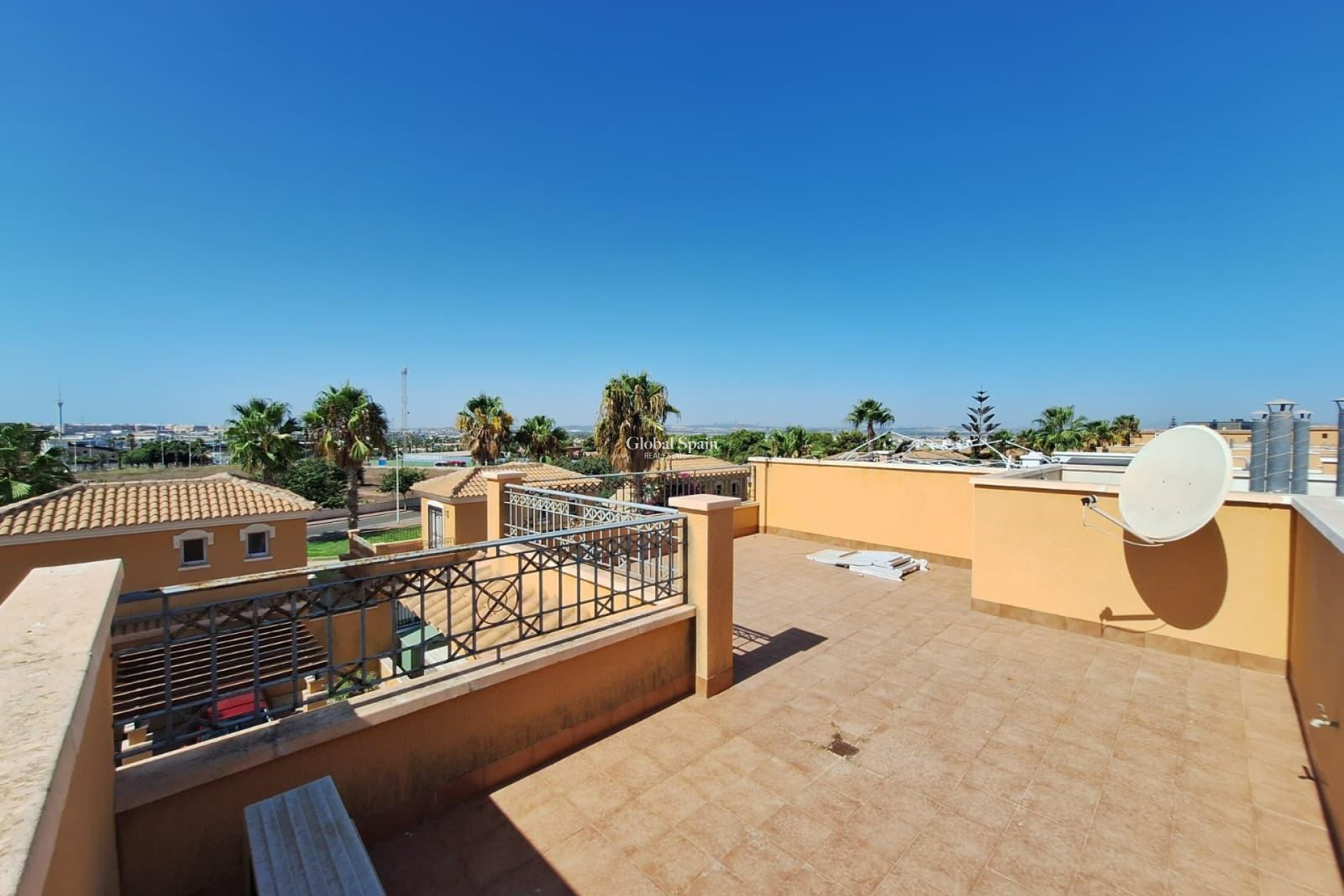 Venta - CASA -
TORREVIEJA - Aguas Nuevas