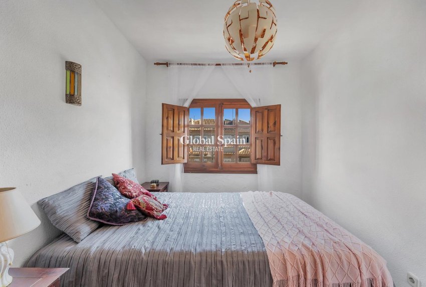 Venta - CASA -
TORREVIEJA - Cala de cabo cervera