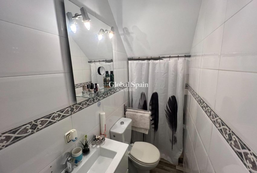 Venta - CASA -
TORREVIEJA - Calas blanca