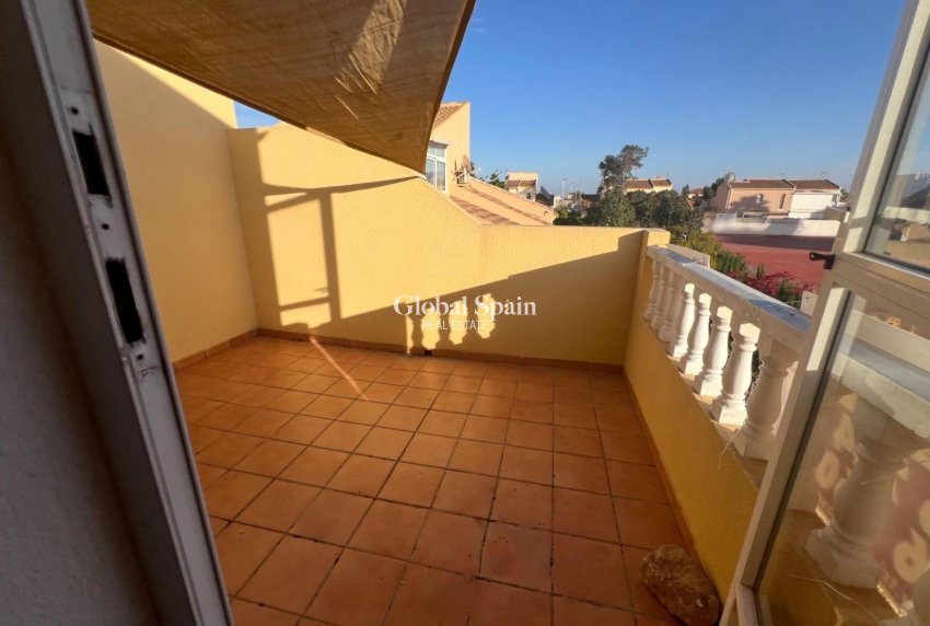 Venta - CASA -
TORREVIEJA - Calas blanca