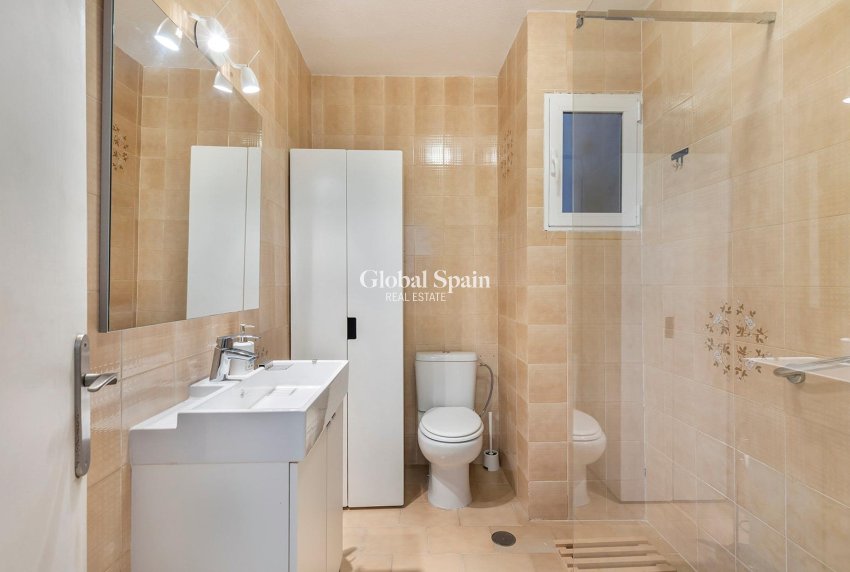 Venta - CASA -
TORREVIEJA - Calas blanca