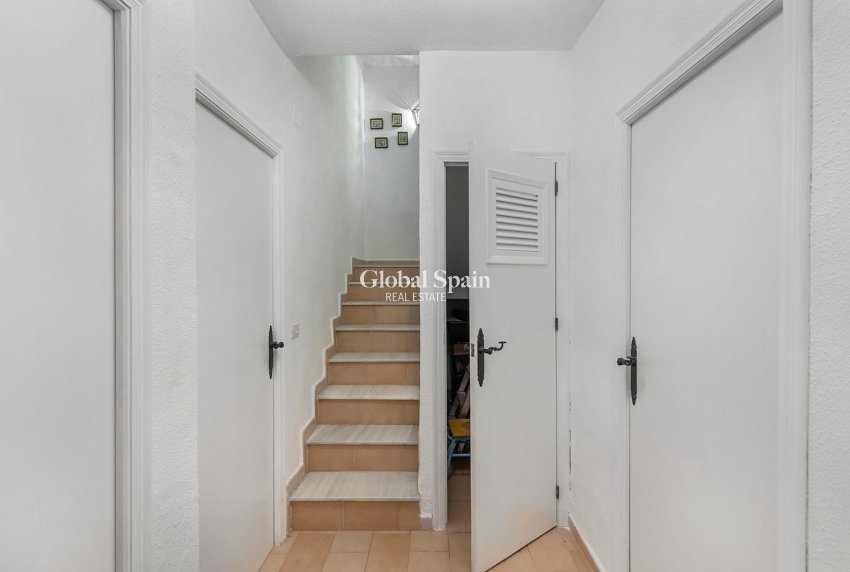 Venta - CASA -
TORREVIEJA - Calas blanca