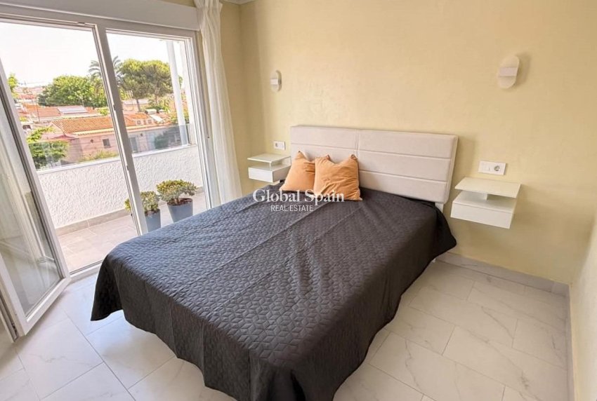 Venta - CASA -
TORREVIEJA - Calas blanca