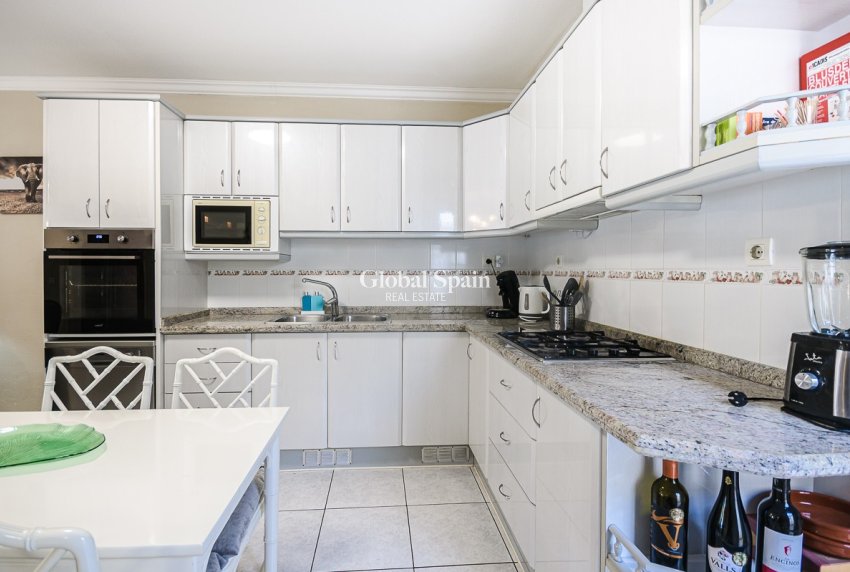 Venta - CASA -
TORREVIEJA - Calas Blancas