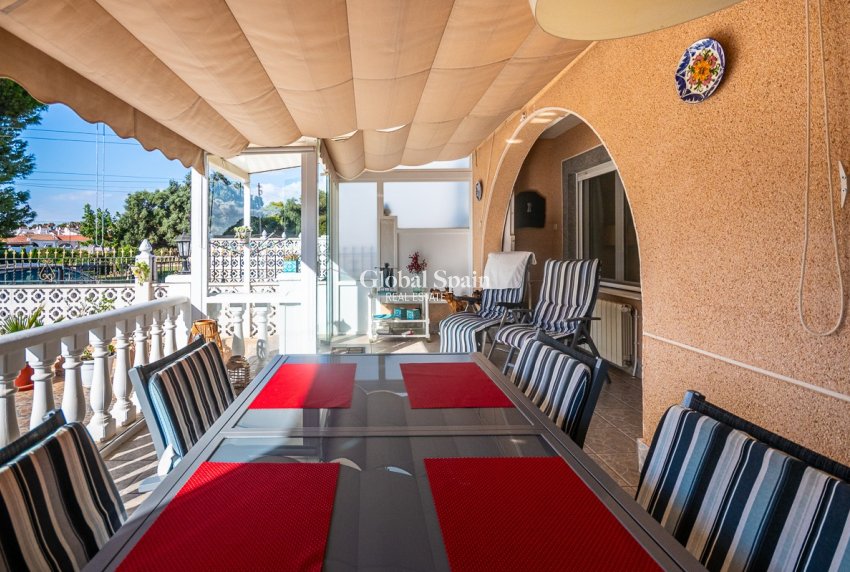 Venta - CASA -
TORREVIEJA - Calas Blancas