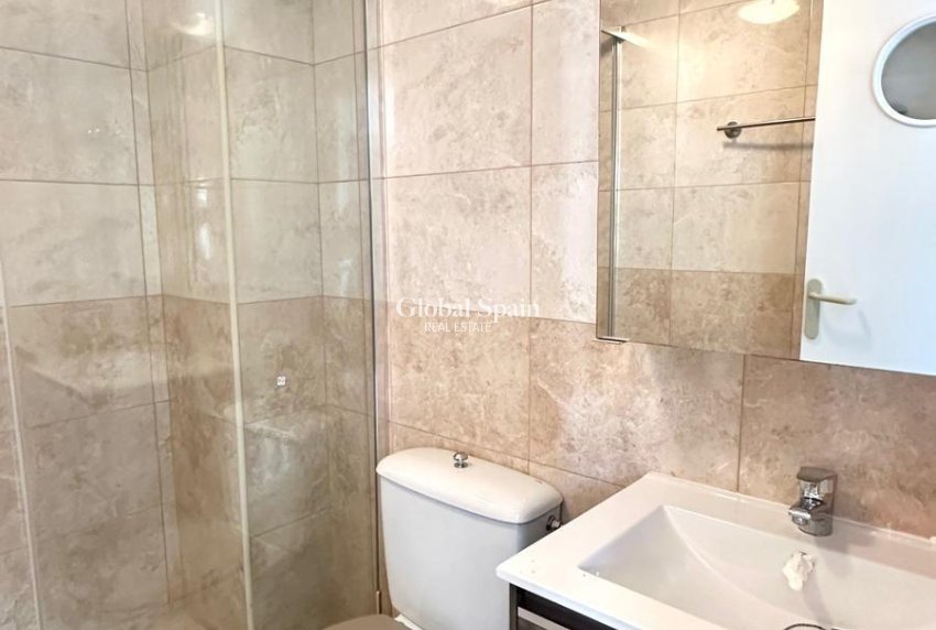 Venta - CASA -
TORREVIEJA - Carrefour