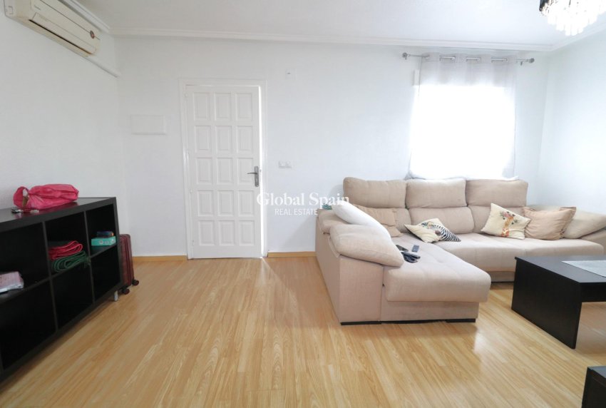 Venta - CASA -
TORREVIEJA - Carrefour