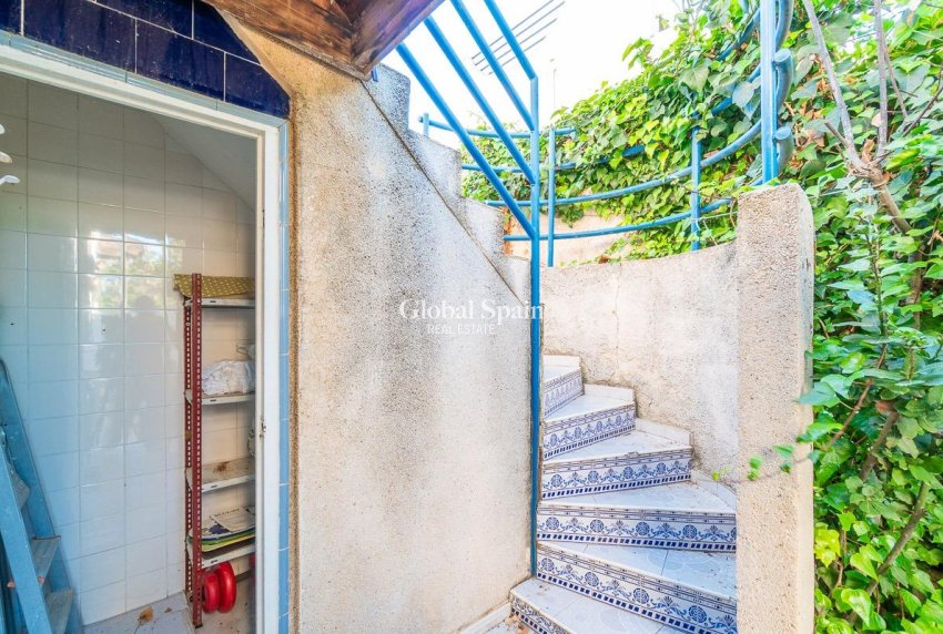 Venta - CASA -
TORREVIEJA - Carrefour