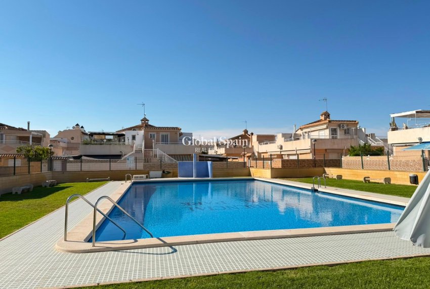 Venta - CASA -
TORREVIEJA - Carrefour