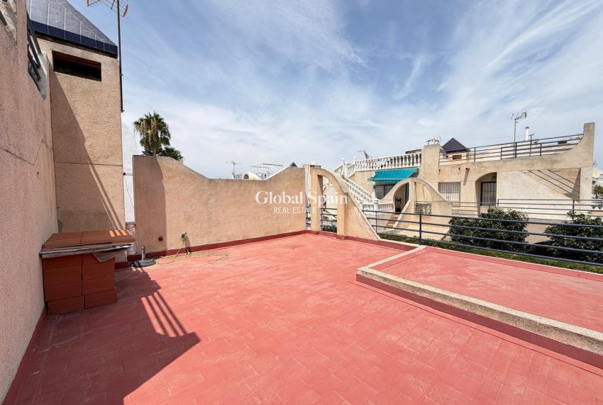 Venta - CASA -
TORREVIEJA - Carrefour