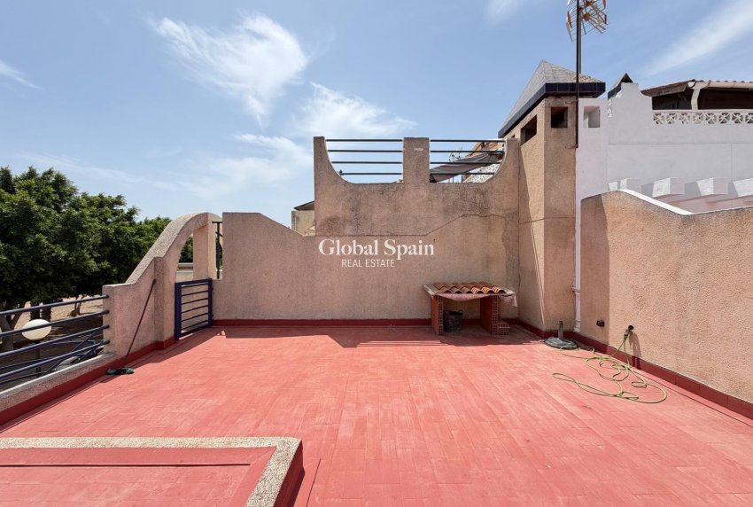 Venta - CASA -
TORREVIEJA - Carrefour