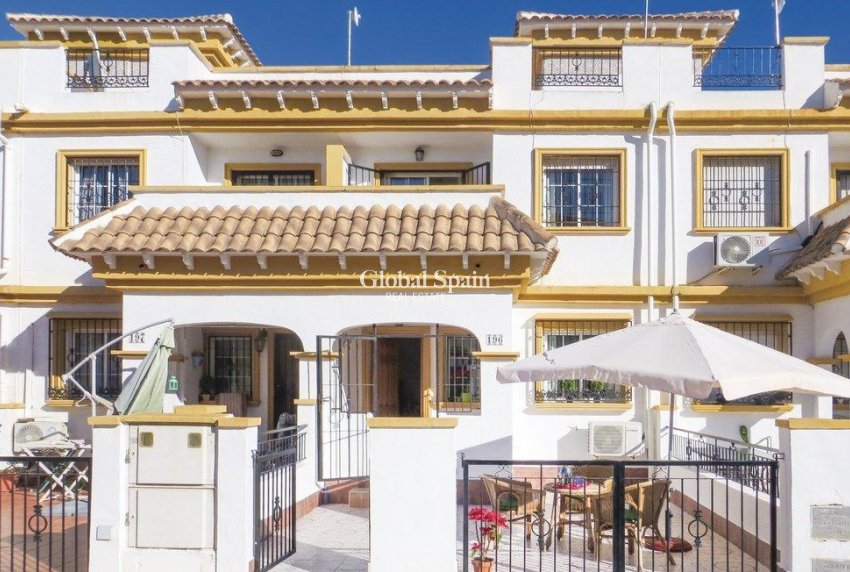 Venta - CASA -
TORREVIEJA - Carrefour