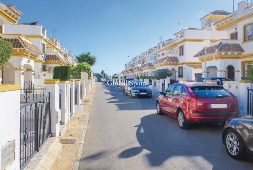 Venta - CASA -
TORREVIEJA - Carrefour