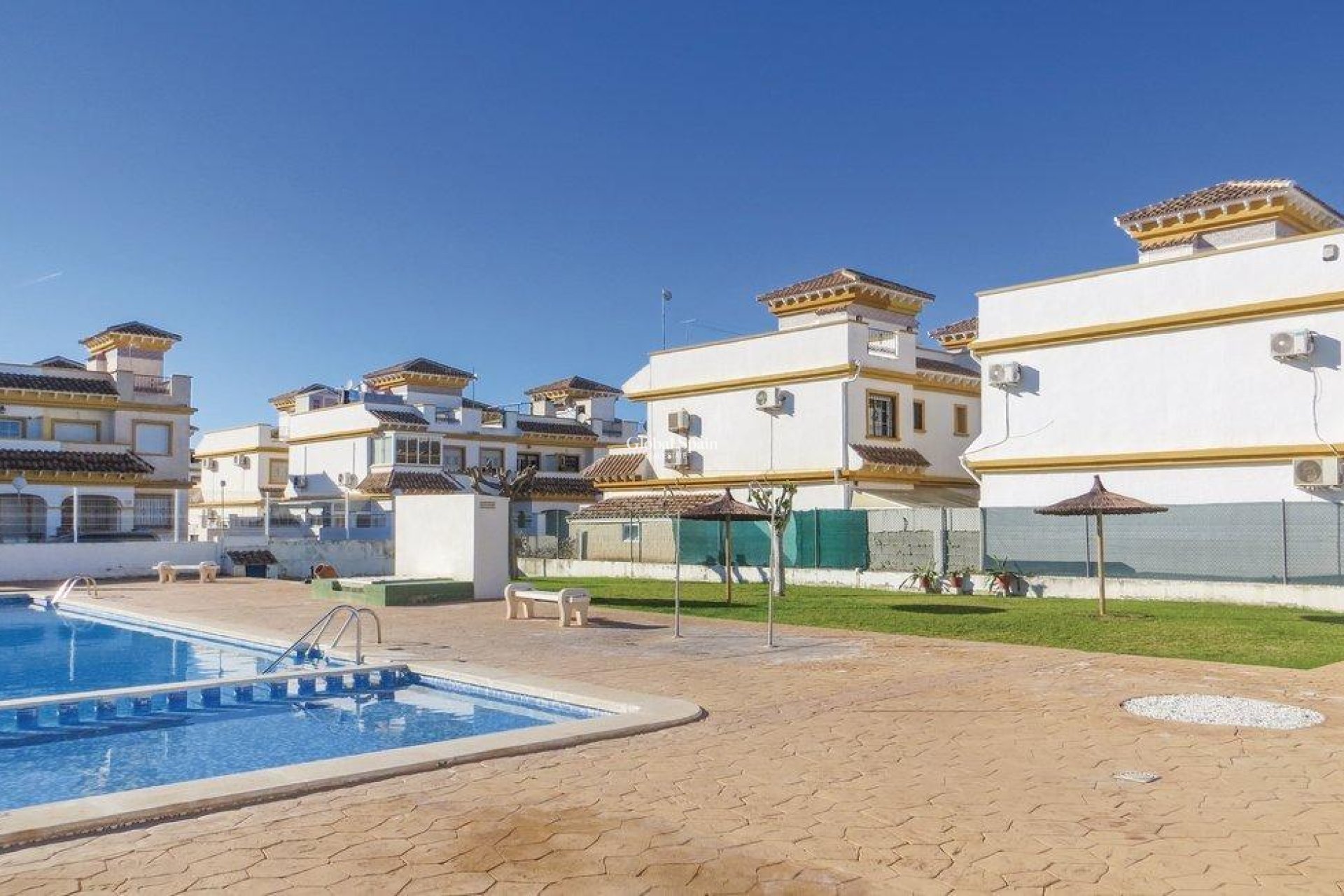 Venta - CASA -
TORREVIEJA - Carrefour