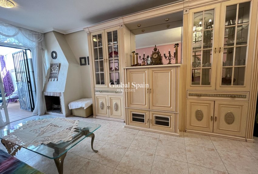 Venta - Casa -
TORREVIEJA - Center