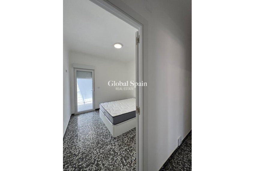 Venta - CASA -
TORREVIEJA - Center