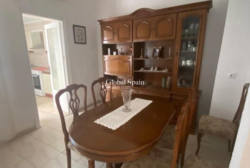 Venta - CASA -
TORREVIEJA - Center