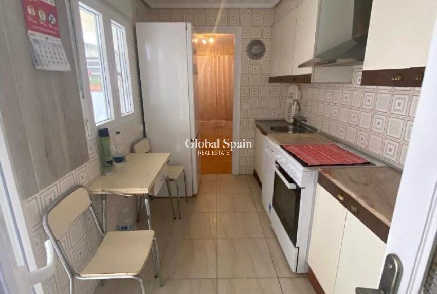 Venta - CASA -
TORREVIEJA - Center