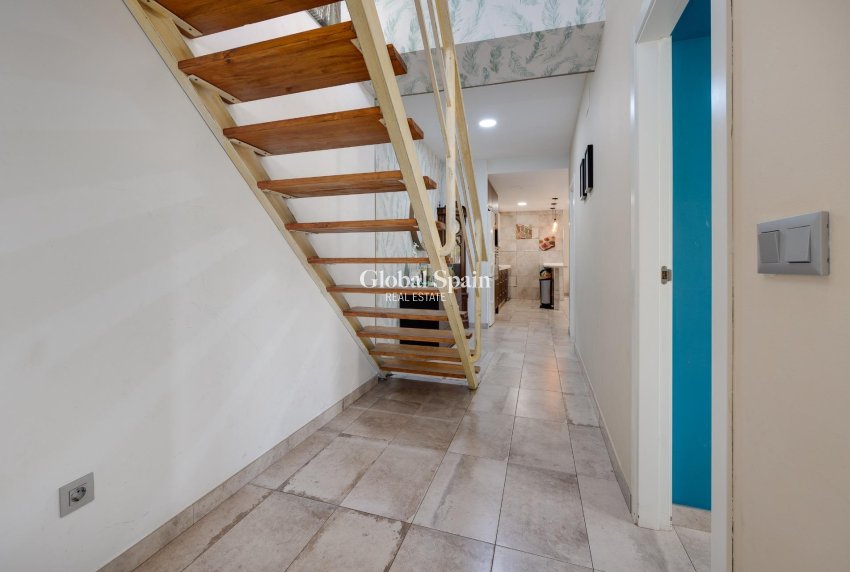 Venta - CASA -
TORREVIEJA - Center