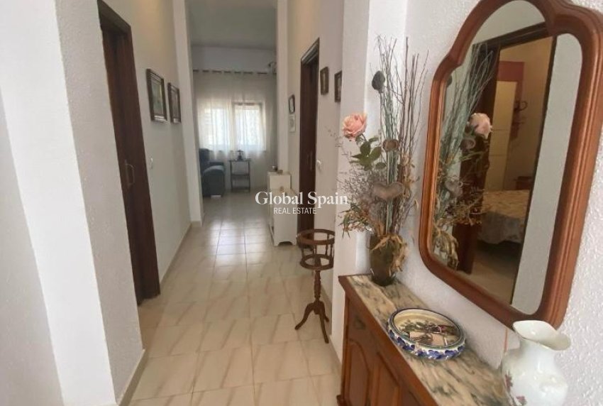 Venta - CASA -
TORREVIEJA - Center