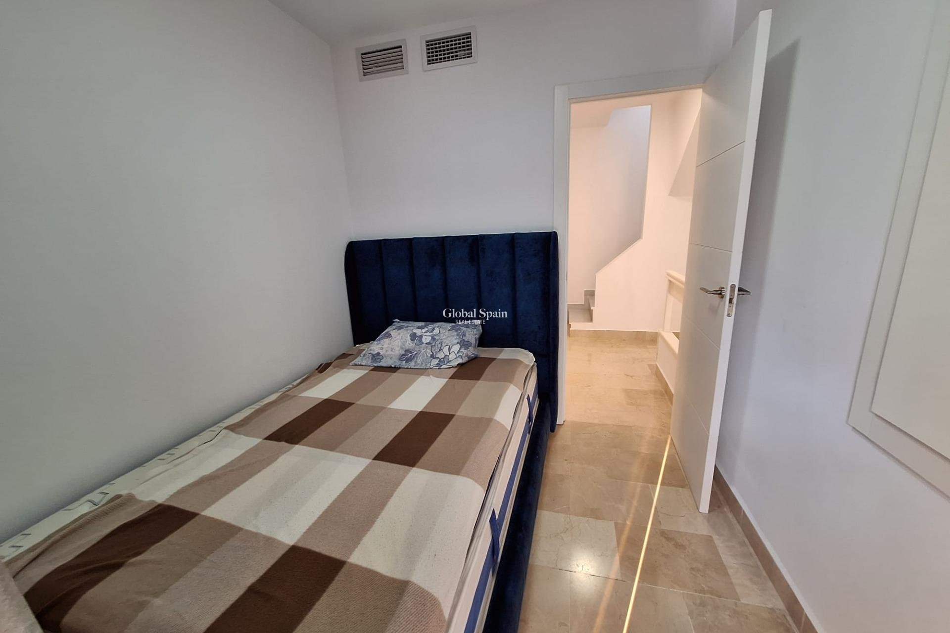 Venta - CASA -
TORREVIEJA - Center