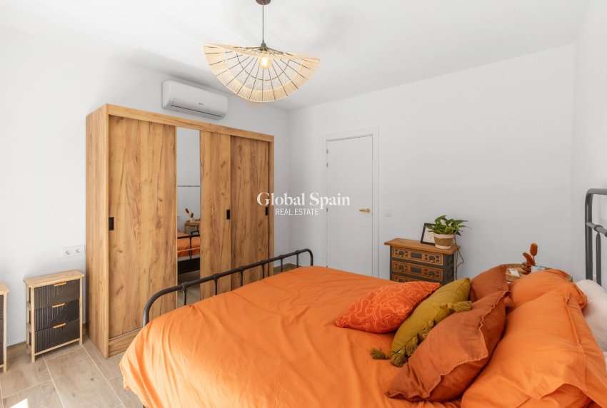 Venta - CASA -
TORREVIEJA - Centro - Muelle Pesquero