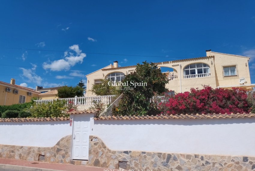 Venta - CASA -
TORREVIEJA - Costa Blanca Sur